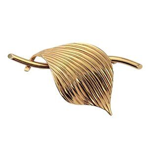 Gold Tone Vintage Ribbed Minimal Leaf Branch Brooch Pin E962